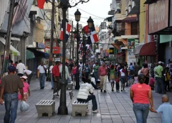 Siete de cada diez dominicanos desconfían de las demás personas