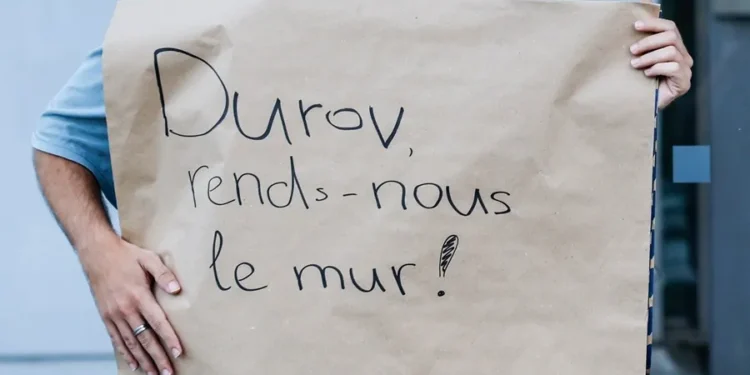 El Kremlin niega negociaciones con el fundador de Telegram y asegura que Putin nunca se reunió con él