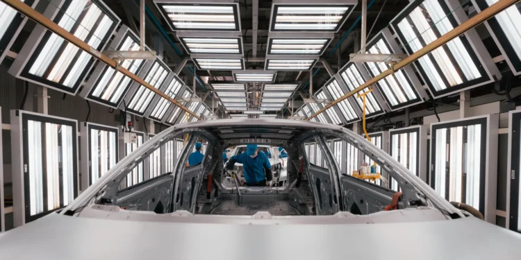 Canadá impondrá un arancel del 100 % a los vehículos eléctricos de China