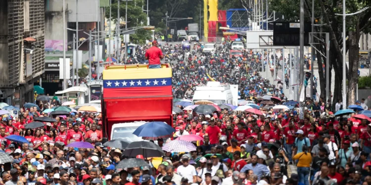 Crisis venezolana enfrenta a aliados de Maduro y aumenta la tensión en Latinoamérica