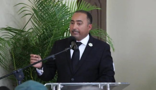 Alcalde de Verón-Punta Cana denuncia déficit de más de 3,000 cupos escolares