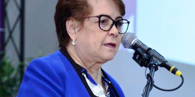 Es un error fusionar educación y educación superior