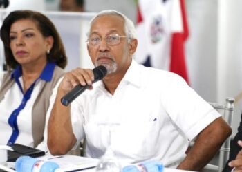 En RD hay 157 mil estudiantes haitianos, según el ministro de Educación