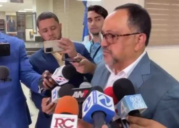 Consultor jurídico no descarta se produzca acuerdo sobre reducción de diputados en modificación constitucional