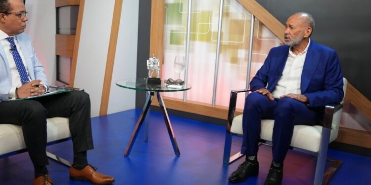 Admiten falta alimentación y útiles en escuelas dominicanas