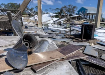 Helene deja al menos 41 muertos y una estela de destrucción por el sureste de EE.UU.