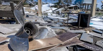 Helene deja al menos 41 muertos y una estela de destrucción por el sureste de EE.UU.