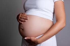 El cerebro de la mujer disminuye de tamaño durante el embarazo