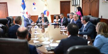 Superintendencia de Seguros y ADOCOSE colaborarán para acelerar reformas y profesionalizar corredores