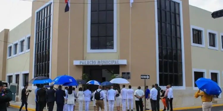 Renuncias generan un vacío de poder en la Alcaldía La Vega