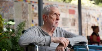 Estrenarán cortometraje reflexiona sobre el cuidado familiar en la vejez