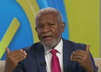 La falta de continuidad de las políticas educativas, uno de los mayores problemas, dice Melanio Paredes