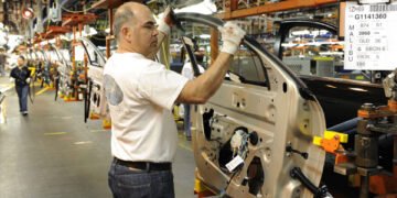 El desempleo baja al 4,2 % en EE.UU., que espera con ansia las bajas de los intereses