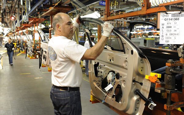 El desempleo baja al 4,2 % en EE.UU., que espera con ansia las bajas de los intereses