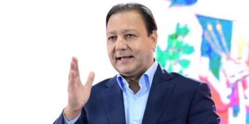 Abel Martínez pide ‘actuar con firmeza’ ante crisis de migración haitiana en RD