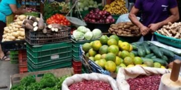 Ciudadanos dicen precios de canasta básica siguen altos