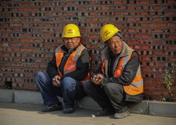 China retrasa la edad de jubilación para hacer frente al envejecimiento de la población