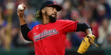 Emmanuel Clase sigue con fuerza lucha por Cy Young LA