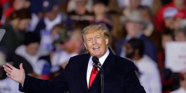 Donald Trump dice que Ucrania «está en ruinas, ya no existe»