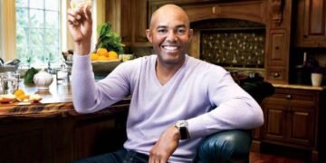 Mariano Rivera se confiesa «enamorado de Samaná» y contento de apoyar su sostenibilidad