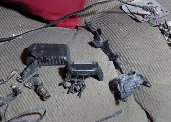 Un físico despeja la duda: ¿pueden explotar los móviles como los buscas y walkie-talkies de Hezbolá?