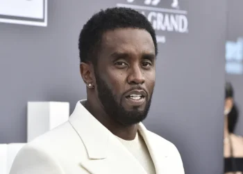 El rapero Diddy deberá pagará 100 millones de dólares tras acusación de agresión sexual