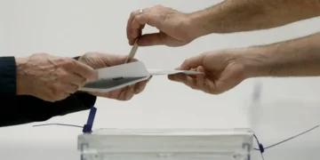 ¿Tienen la misma estructura cerebral los votantes de izquierdas y de derechas?