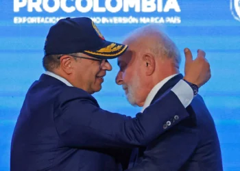 Machado dice a Petro y Lula que es “absurdo” seguir pidiendo las actas de los comicios venezolanos