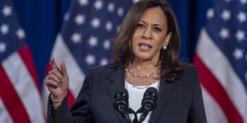 Grupos climáticos lanzan anuncios en español en apoyo a propuestas energéticas de Kamala Harris