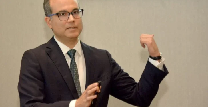 CREES dice ley de modernización fiscal no reduce el endeudamiento público