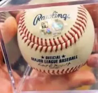 Venden pelota de jonrón de Ohtani en US$4.3 millones