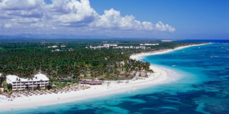 ¿Cuál es la mejor época para ir a Punta Cana sin aglomeraciones y con mejores precios?