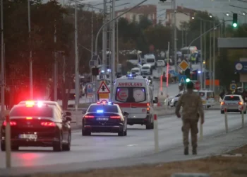 Turquía responde al atentado atribuido al PKK con bombardeos en Irak y Siria