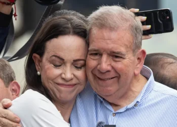 Los opositores venezolanos Edmundo González y María Corina Machado, premio Sájarov