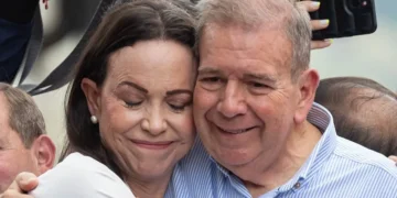 Los opositores venezolanos Edmundo González y María Corina Machado, premio Sájarov