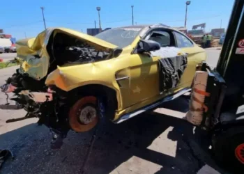 Cómo miles de autos accidentados en EE.UU. acaban ilegalmente en Rusia