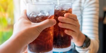 ¿Qué bebidas aumentan las probabilidades de sufrir un accidente cerebrovascular?