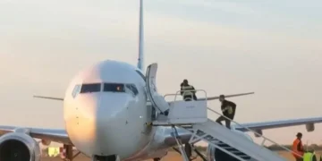 EEUU fleta segundo vuelo este año para deportar a chinos sin residencia