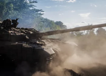 Sale en libertad un ruso que fue condenado por un dibujo de su hija contra la guerra