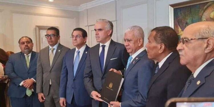 La prisa por llevar reformas al Congreso Nacional, genera inquietud