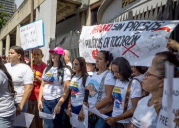De la política a la prisión, la historia de decenas de venezolanos
