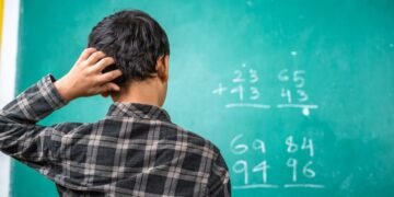 El 75 % de alumnos latinoamericanos no logra el nivel básico en matemáticas, según la OCDE