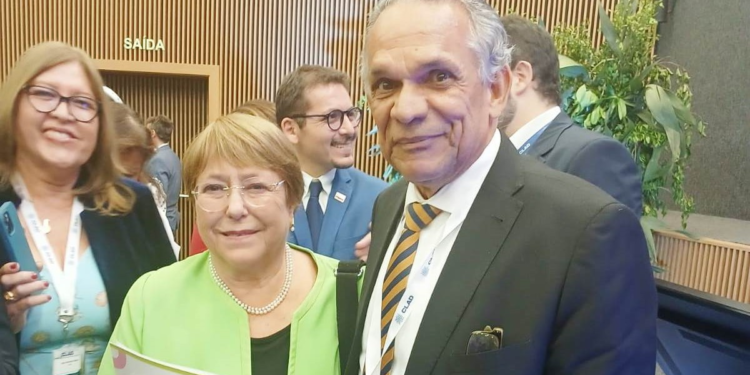 Ramón Ventura Camejo presenta su libro libro «El Saber experto» en Congreso de la CLAD