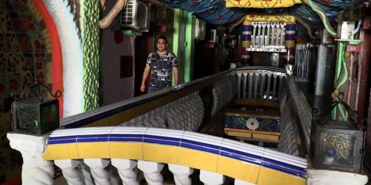 El templo “de hacer el amor”, uno de los moteles que hospeda a delegados de COP16 en Cali