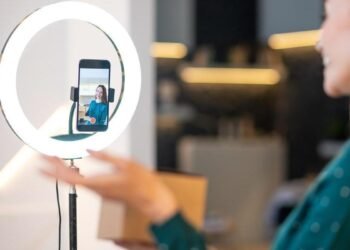 El 62 % de los influencers no verifican sistemáticamente antes de compartir, alerta Unesco