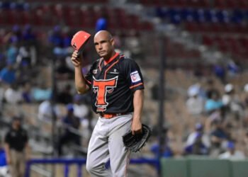 Cuatro equipos le han ofrecido a Raúl Valdés