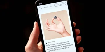 Neuralink recibe la autorización para probar su chip cerebral para mover brazos robóticos