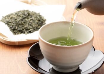 El cacao y el té verde reducen los efectos de los alimentos grasos que se comen por estrés