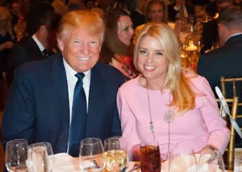 Donald Trump nominó a Pam Bondi para ser fiscal general tras la baja de Matt Gaetz