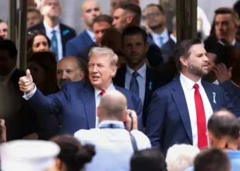 Trump empieza a diseñar sus primeros decretos y su posible equipo en la Casa Blanca